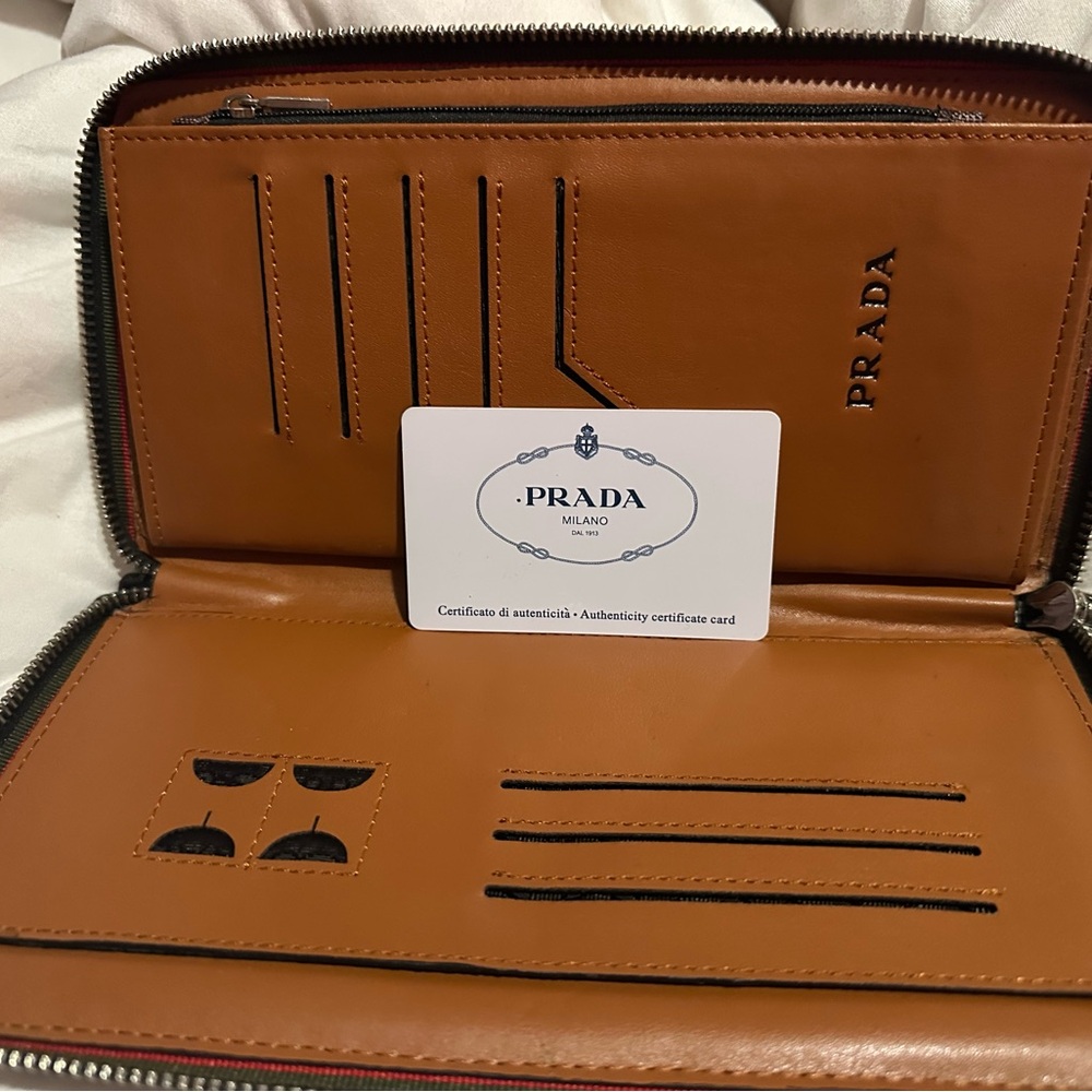 Prada Brown Leather women Wallet
